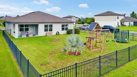 Exterior - 9348 Royal River Cir, Parrish, FL 34219 photo 3 of 7