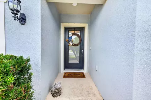 Entry Way - 9348 Royal River Cir, Parrish, FL 34219 photo 1 of 5