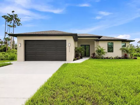 1912 Hagerick Ln, North Port, FL 34288