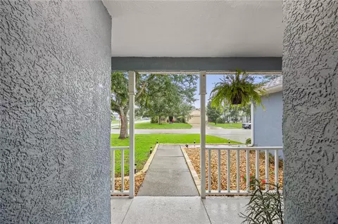 Exterior - 12167 Warwick Cir, Parrish, FL 34219 photo 4 of 17
