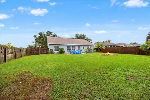 Exterior - 12167 Warwick Cir, Parrish, FL 34219 photo 7 of 17