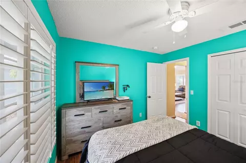 Bedroom - 12167 Warwick Cir, Parrish, FL 34219 photo 5 of 8
