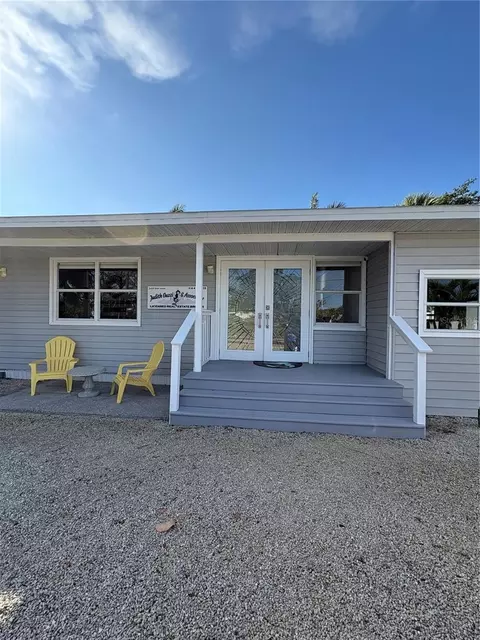 5032 Calle Minorga, Sarasota, FL 34242