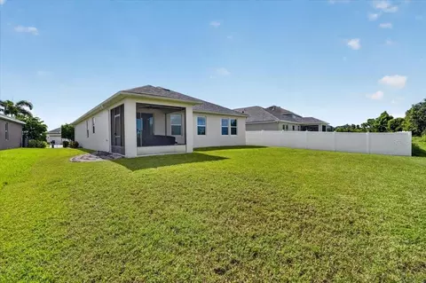 Exterior - 8003 111th Ter E, Parrish, FL 34219 photo 3 of 7