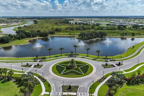 View/Area - 17668 Crescent Moon Loop, Bradenton, FL 34211 photo 3 of 12