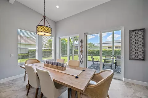 Dining - 8015 Spring Marsh Dr, Bradenton, FL 34201 photo 4 of 4