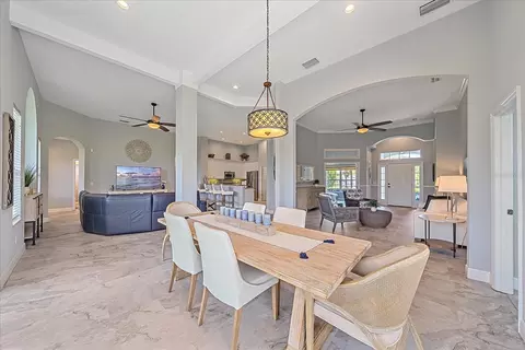 Dining - 8015 Spring Marsh Dr, Bradenton, FL 34201 photo 2 of 4