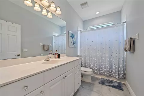 Bath - 8015 Spring Marsh Dr, Bradenton, FL 34201 photo 1 of 3