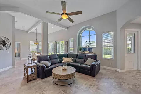 Living - 8015 Spring Marsh Dr, Bradenton, FL 34201 photo 2 of 6