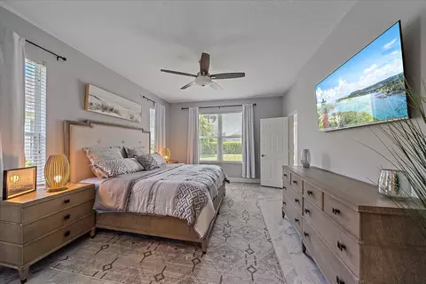 Bedroom - 8015 Spring Marsh Dr, Bradenton, FL 34201 photo 7 of 9