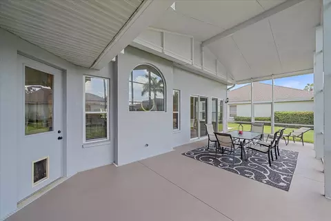Exterior - 8015 Spring Marsh Dr, Bradenton, FL 34201 photo 5 of 8