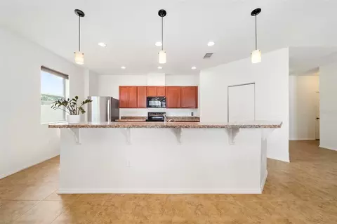 Kitchen - 115 64th Ave E, Bradenton, FL 34203 photo 5 of 9