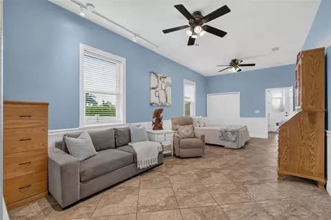 Bedroom - 17019 4th Ave E, Bradenton, FL 34212 photo 5 of 8