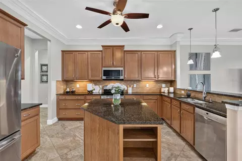 Kitchen - 17019 4th Ave E, Bradenton, FL 34212 photo 2 of 4