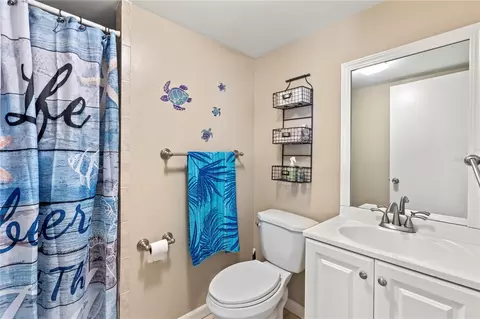 Bath - 7780 Wright Ave, Sarasota, FL 34231 photo 2 of 2
