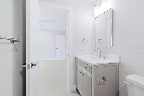 Bath - 3021 14th St E, Bradenton, FL 34208 photo 2 of 4