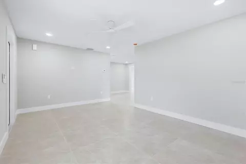 Living - 3021 14th St E, Bradenton, FL 34208 photo 3 of 5