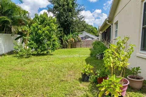 Exterior - 4219 2nd Ave E, Bradenton, FL 34208 photo 2 of 3