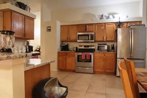 Kitchen - 4219 2nd Ave E, Bradenton, FL 34208 photo 2 of 2