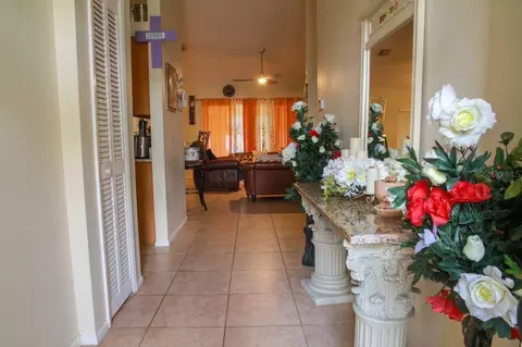 Entry Way - 4219 2nd Ave E, Bradenton, FL 34208 photo 1 of 1