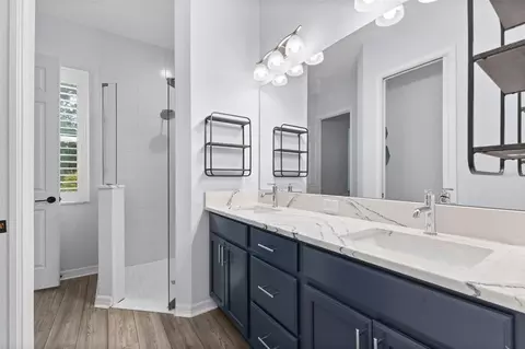 Bath - 12743 Rainwashed Loop, Parrish, FL 34219 photo 1 of 4