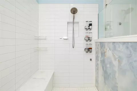 Bath - 12338 Violet Jasper Dr, Parrish, FL 34219 photo 5 of 6