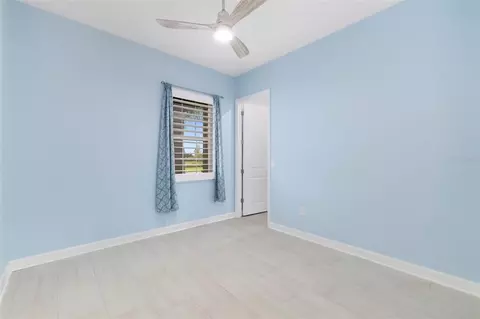 Bedroom - 12338 Violet Jasper Dr, Parrish, FL 34219 photo 7 of 10