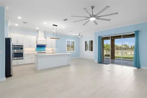 Living - 12338 Violet Jasper Dr, Parrish, FL 34219 photo 2 of 4