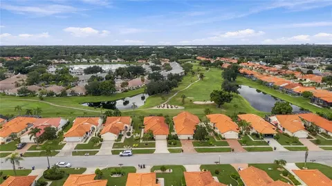 View/Area - 4712 Peridia Blvd E, Bradenton, FL 34203 photo 4 of 12