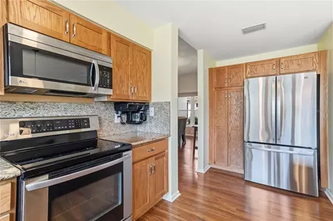 Kitchen - 4712 Peridia Blvd E, Bradenton, FL 34203 photo 5 of 5