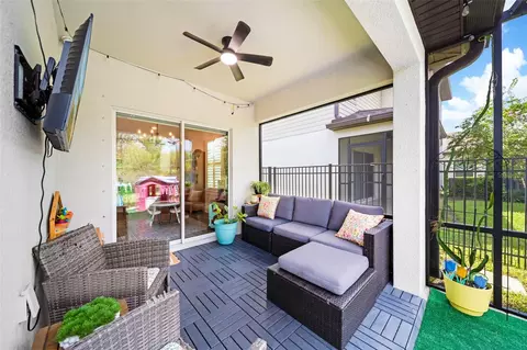 Exterior - 8522 Abalone Loop, Parrish, FL 34219 photo 4 of 14