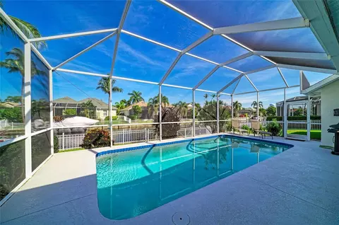 Exterior - 4727 Compass Dr, Bradenton, FL 34208 photo 5 of 14