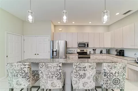 Kitchen - 4727 Compass Dr, Bradenton, FL 34208 photo 2 of 8