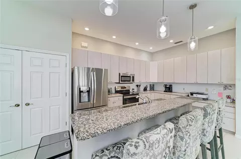 Kitchen - 4727 Compass Dr, Bradenton, FL 34208 photo 3 of 8