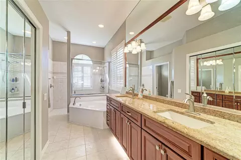 Bath - 4727 Compass Dr, Bradenton, FL 34208 photo 1 of 4