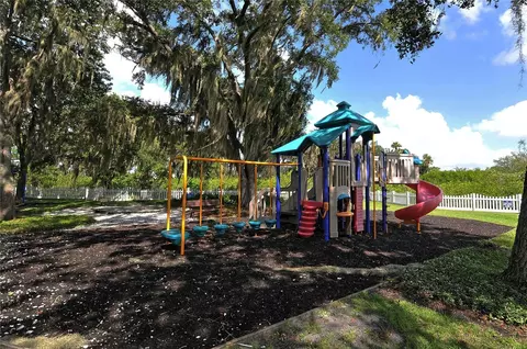 View/Area - 4727 Compass Dr, Bradenton, FL 34208 photo 6 of 7