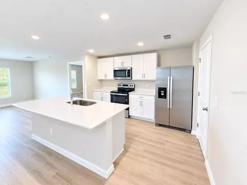 Kitchen - 11904 Mountain Island Trl, Parrish, FL 34219 photo 1 of 1