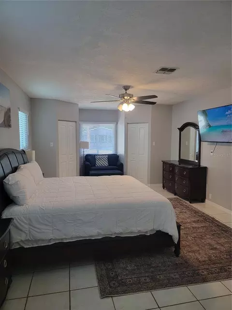 Bedroom - 516 1st Ave E, Bradenton, FL 34208 photo 5 of 10