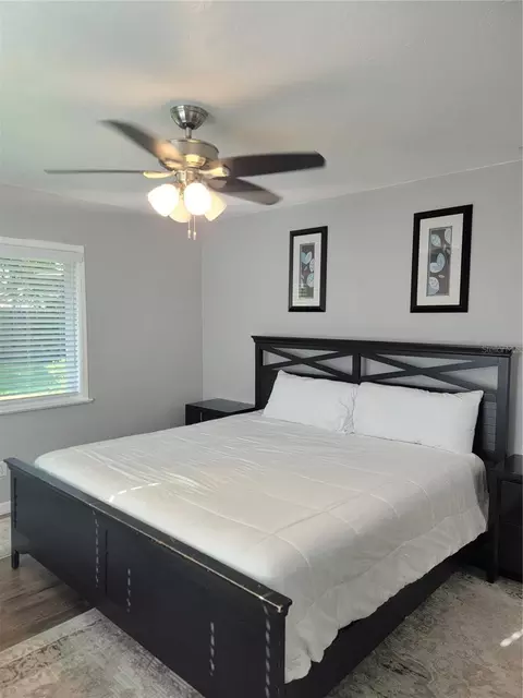 Bedroom - 516 1st Ave E, Bradenton, FL 34208 photo 9 of 10