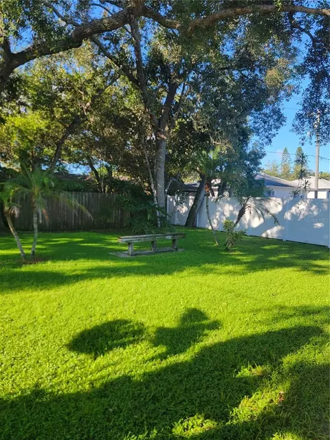 Exterior - 516 1st Ave E, Bradenton, FL 34208 photo 7 of 9
