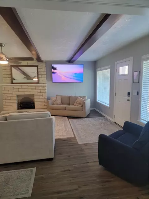 Living - 516 1st Ave E, Bradenton, FL 34208 photo 5 of 7