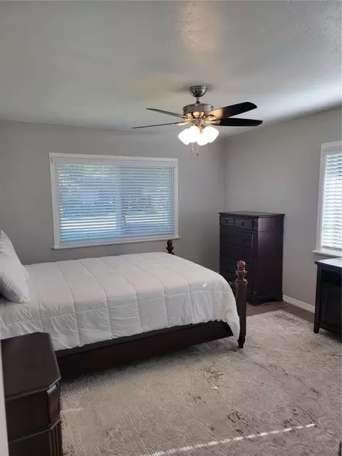 Bedroom - 516 1st Ave E, Bradenton, FL 34208 photo 6 of 10