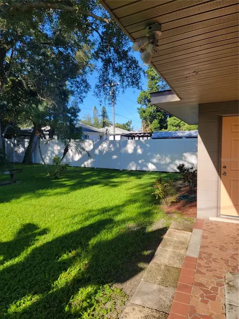 Exterior - 516 1st Ave E, Bradenton, FL 34208 photo 8 of 9