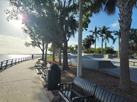 View/Area - 516 1st Ave E, Bradenton, FL 34208 photo 14 of 15