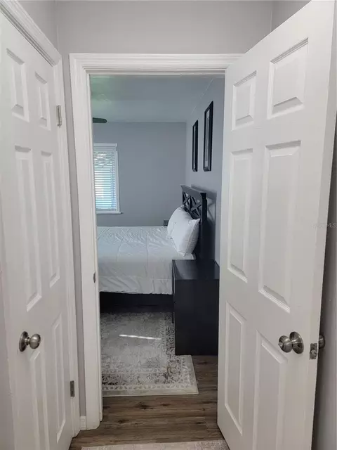 Entry Way - 516 1st Ave E, Bradenton, FL 34208 photo 4 of 4