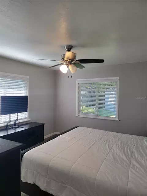 Bedroom - 516 1st Ave E, Bradenton, FL 34208 photo 8 of 10