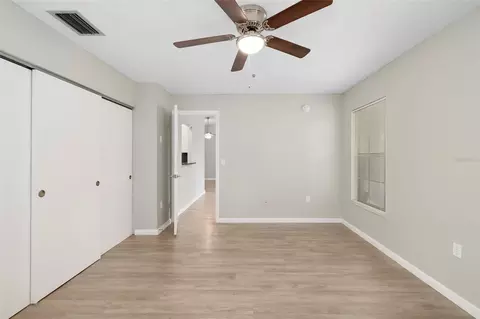 Bedroom - 3905 Sandpointe Dr, Bradenton, FL 34205 photo 3 of 5