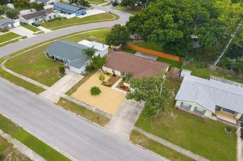View/Area - 3905 Sandpointe Dr, Bradenton, FL 34205 photo 2 of 8
