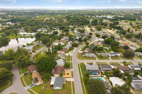 View/Area - 3905 Sandpointe Dr, Bradenton, FL 34205 photo 7 of 8