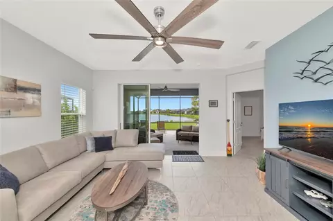 Living - 4715 Canoe Creek Ave, Parrish, FL 34219 photo 4 of 4
